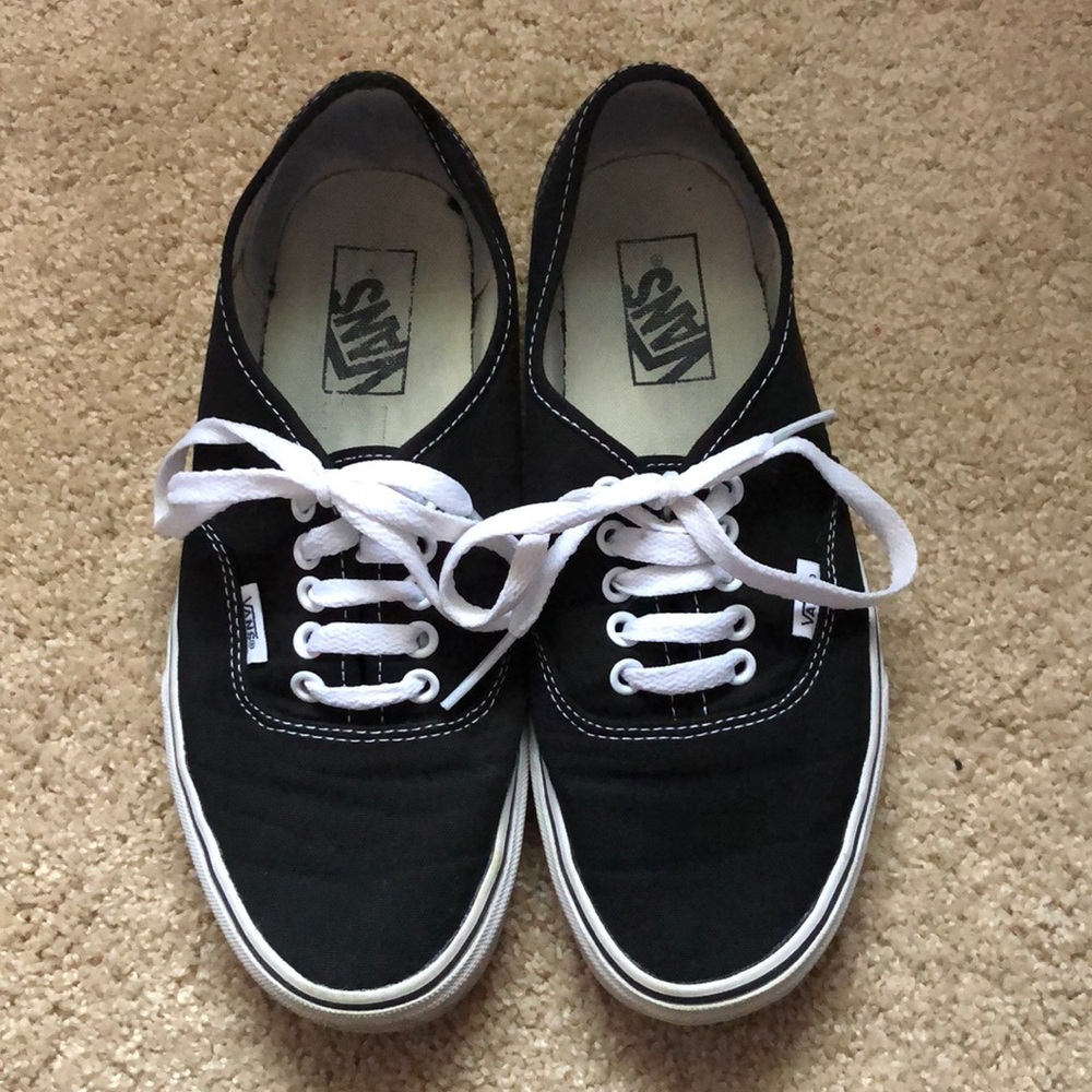🎉Black & white Vans!